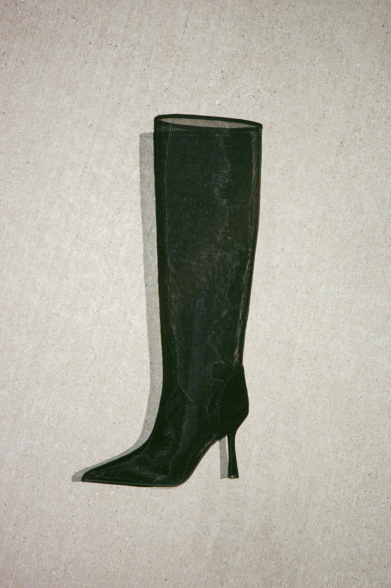 PEEPSHOW - Image 2
